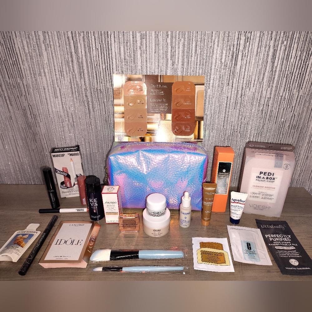 Ultimate Beauty Bundle & Holographic Cosmetics Bag